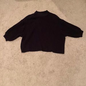 Urban Outfitters Navy Blue Cropped Sweater 3/4 sleeve